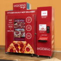ネスレが焼きたてのピザを提供する自販機を試験導入