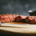 英Adamo Foods、菌糸体ステーキのスケールアップへ｜欧州プロジェクトが約18億円の助成金獲得